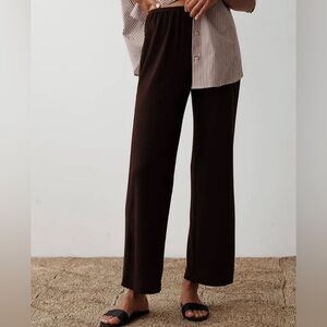 Donni Baby Rib Scallop Pant in Espresso - Size S
